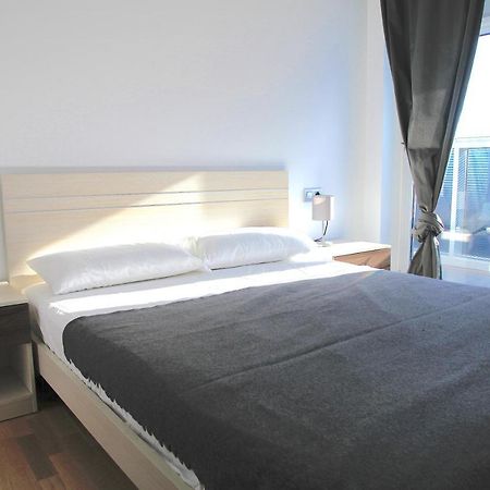 הוספיטלט דה יוברגאט Sotell Apartment Gran Via Europa Bcn מראה חיצוני תמונה